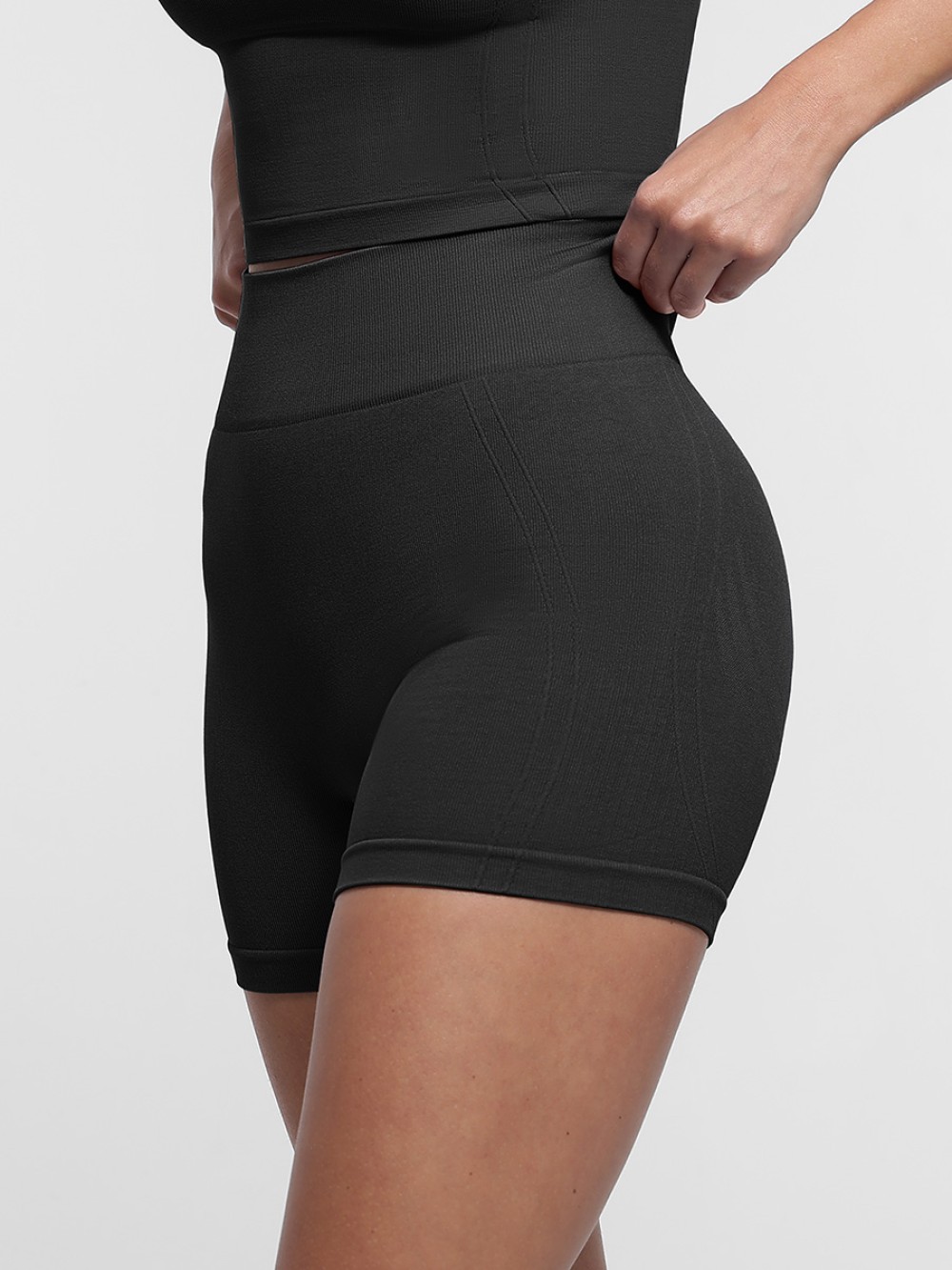 High-Waisted Seamless Peach Buttocks Shaping Yoga Shorts