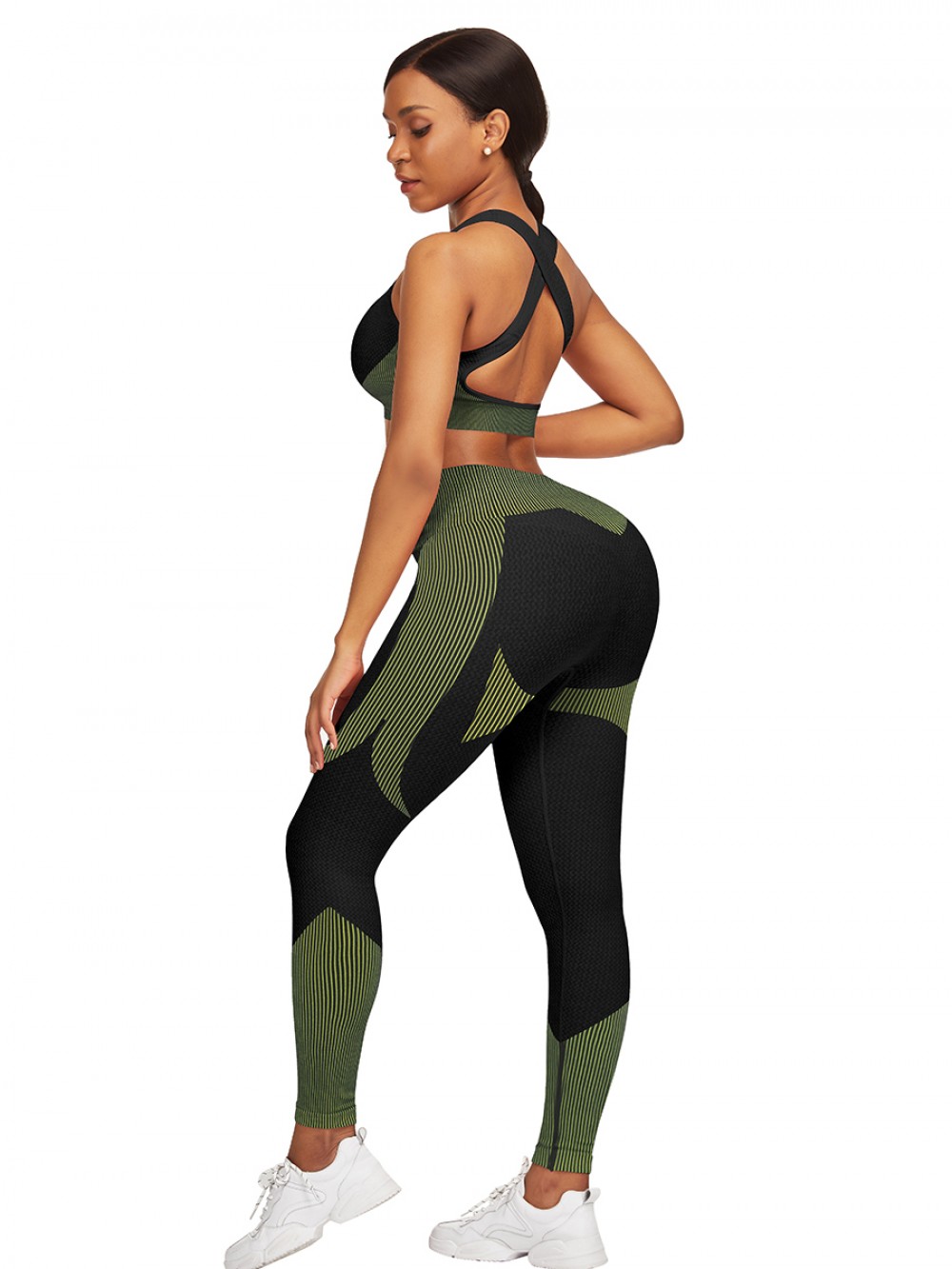 Scintillating Green Seamless Contrast Color Athletic Suit Kinetic Fashion