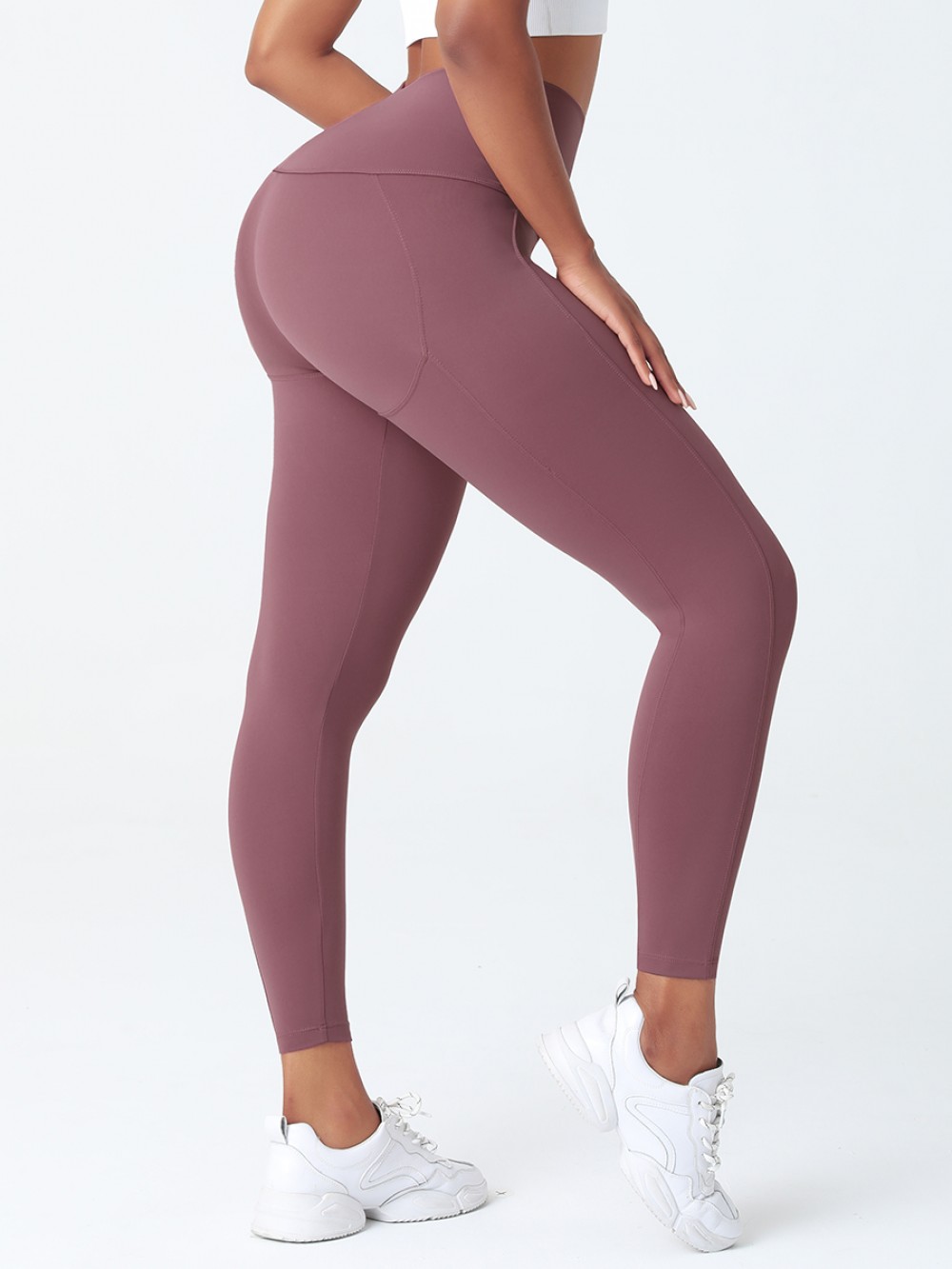 Jujube Red High Rise Contouring Stitch Lines Sports Pant For Fitness