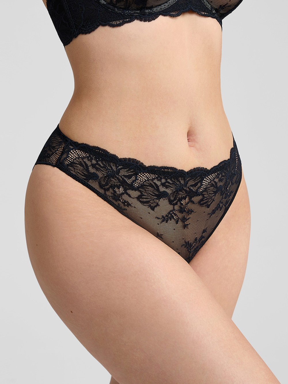 Low-Rise Lace Panties with Antibacterial Cotton Crotch