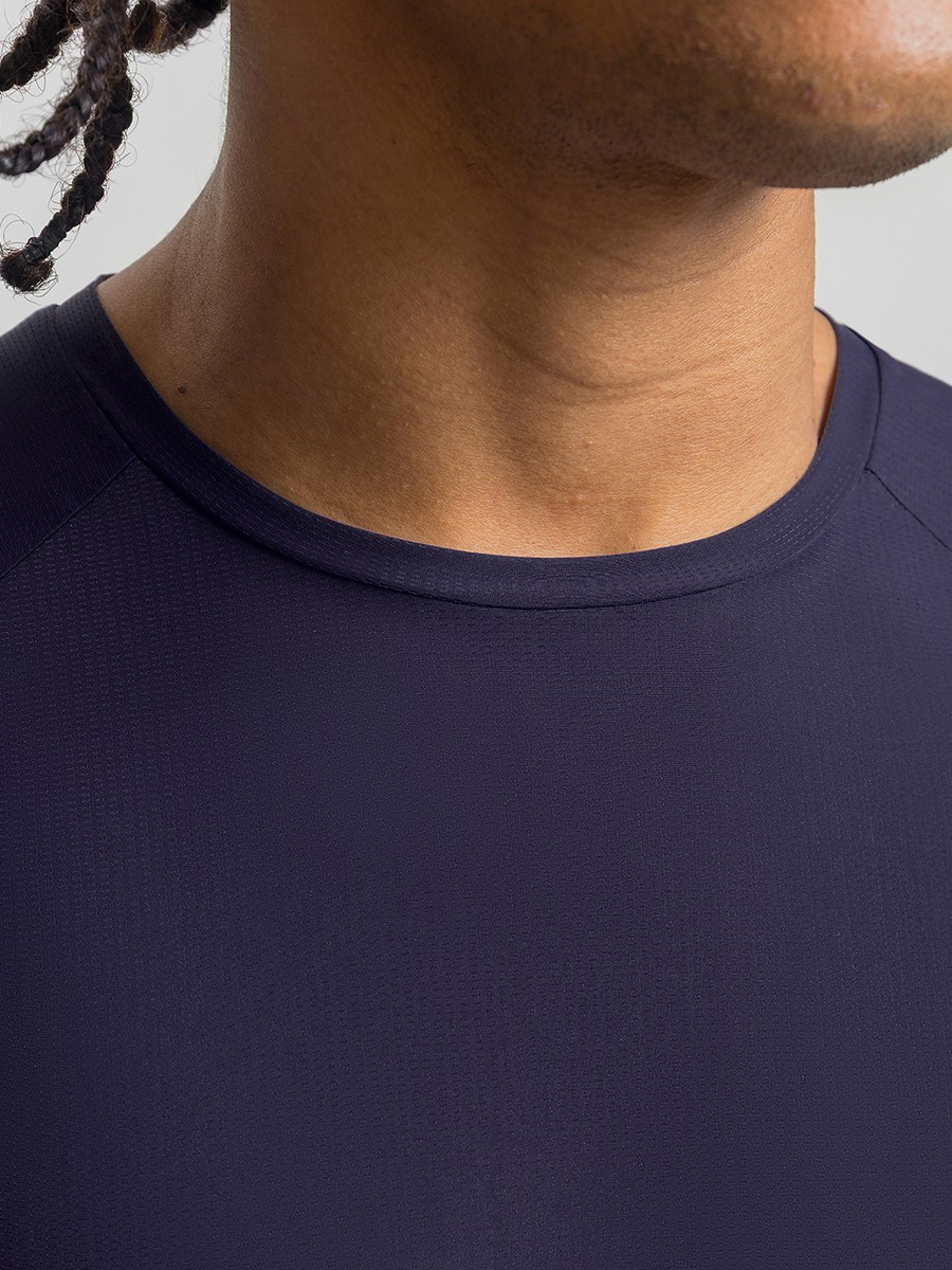 Men's Solid-Color Athletic T-Shirt — Quick-Drying Top for Fitness and Running