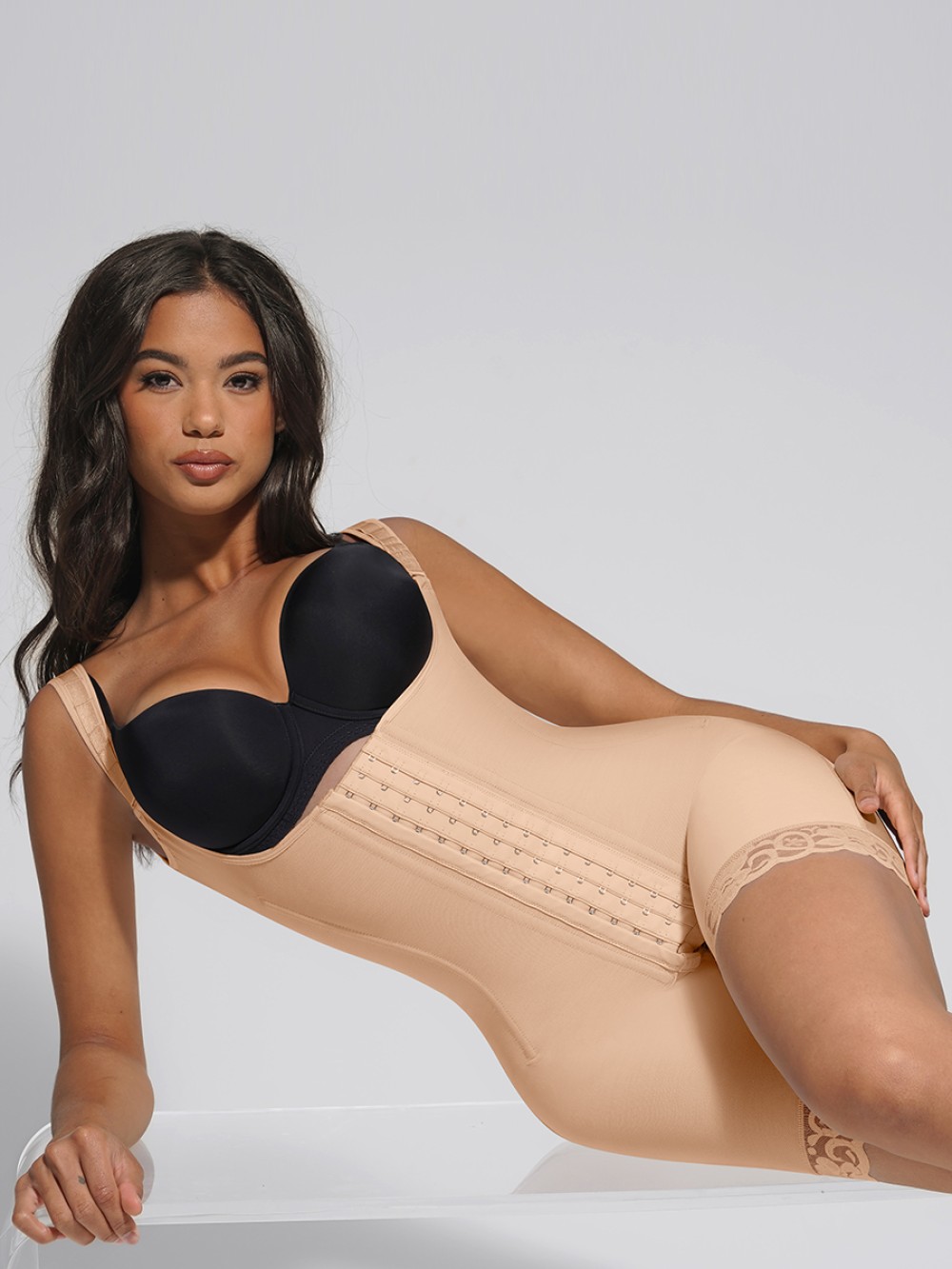 Post-Surgery U-Shaped Chest Support 7 Steel Bones Bodyshaper