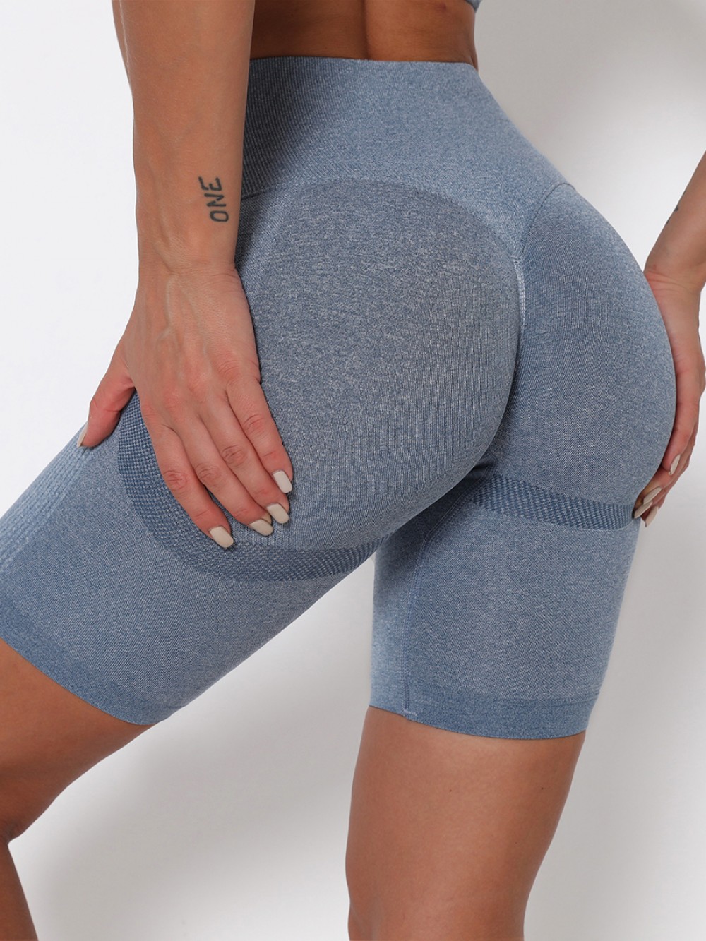 Blue Thigh Length Seamless Yoga Shorts Trend For Women