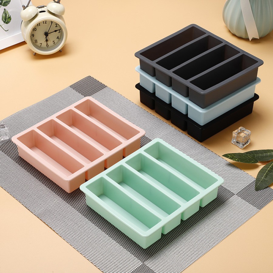 Rectangular 4-compartment silicone ice tray