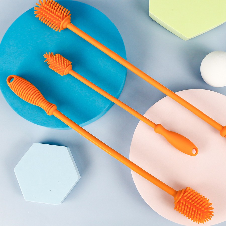 Long handle silicone cleaning brush